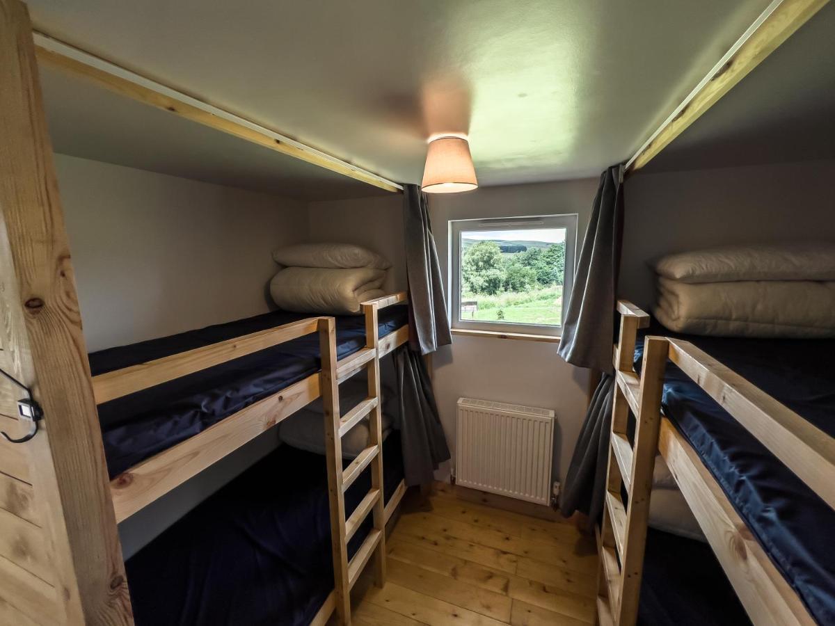Tarset Tor - Bothy Cabin 5 Хексам Екстериор снимка